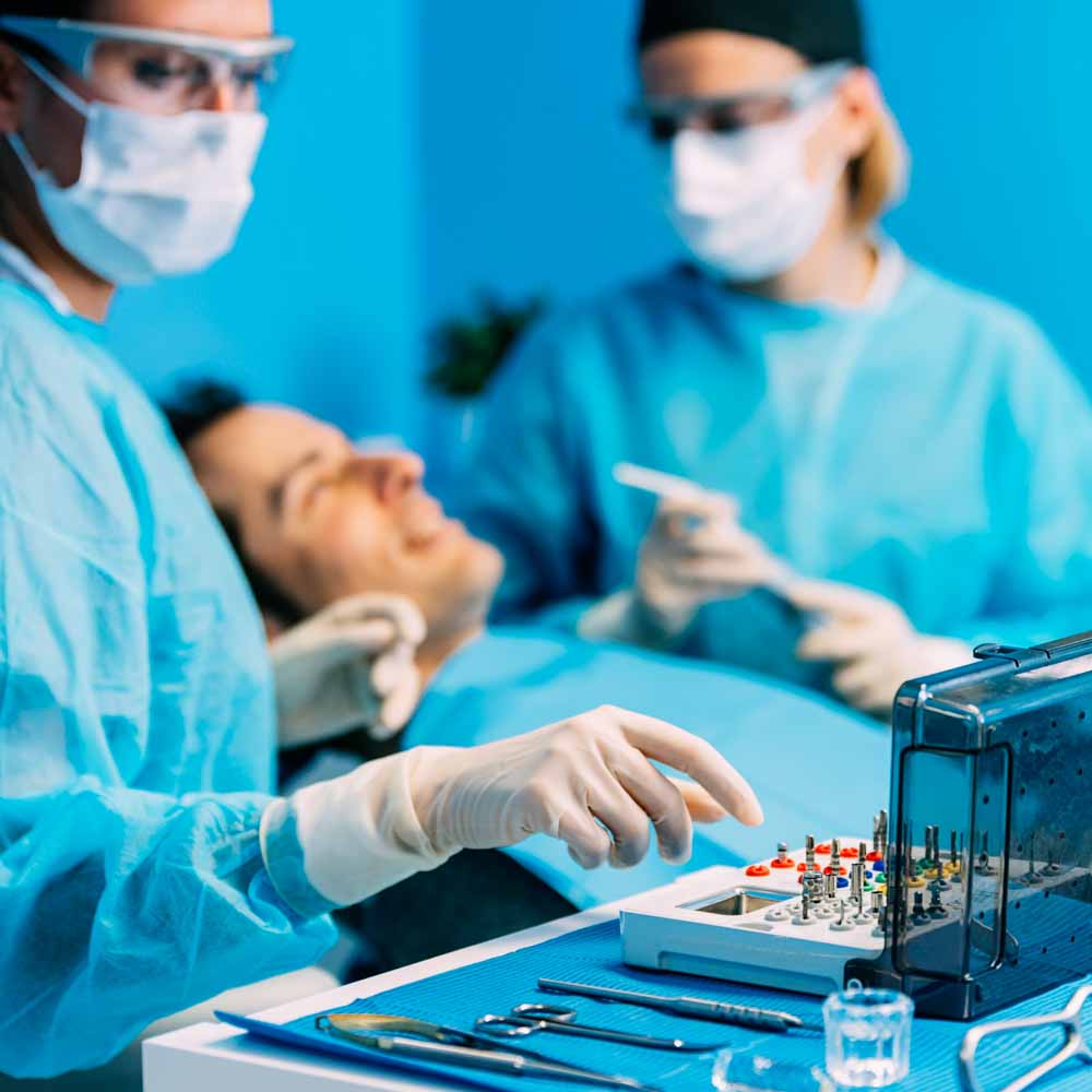 Implantologia a carico immediato dentista segrate milano